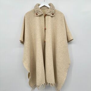 Vintage Handmade Wool Poncho Cape Cardigan‎ Top One Size Crochet Collar Fringe